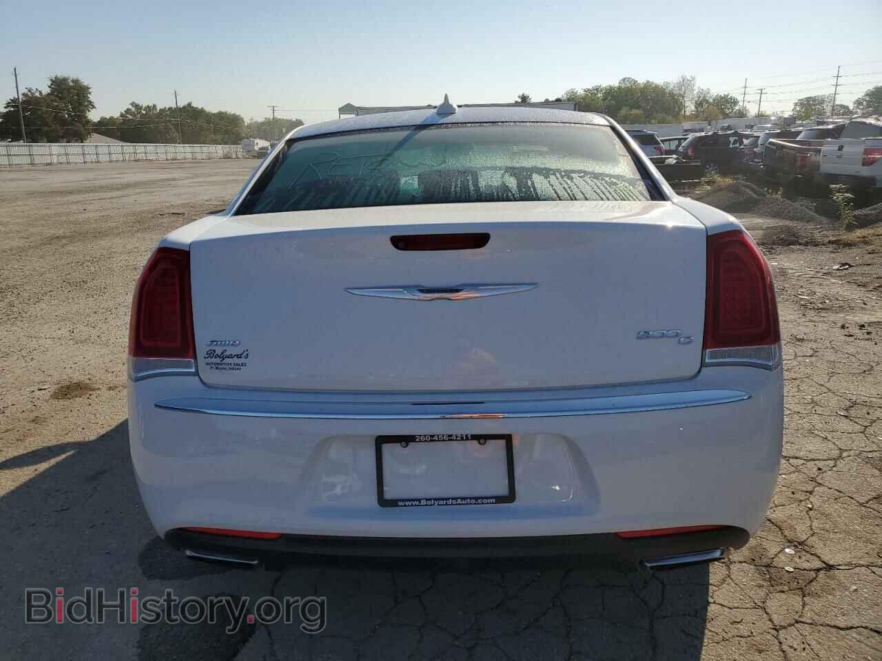 2016 CHRYSLER 300 - VIN: 2C3CCAKG9GH111404 - Фото 6