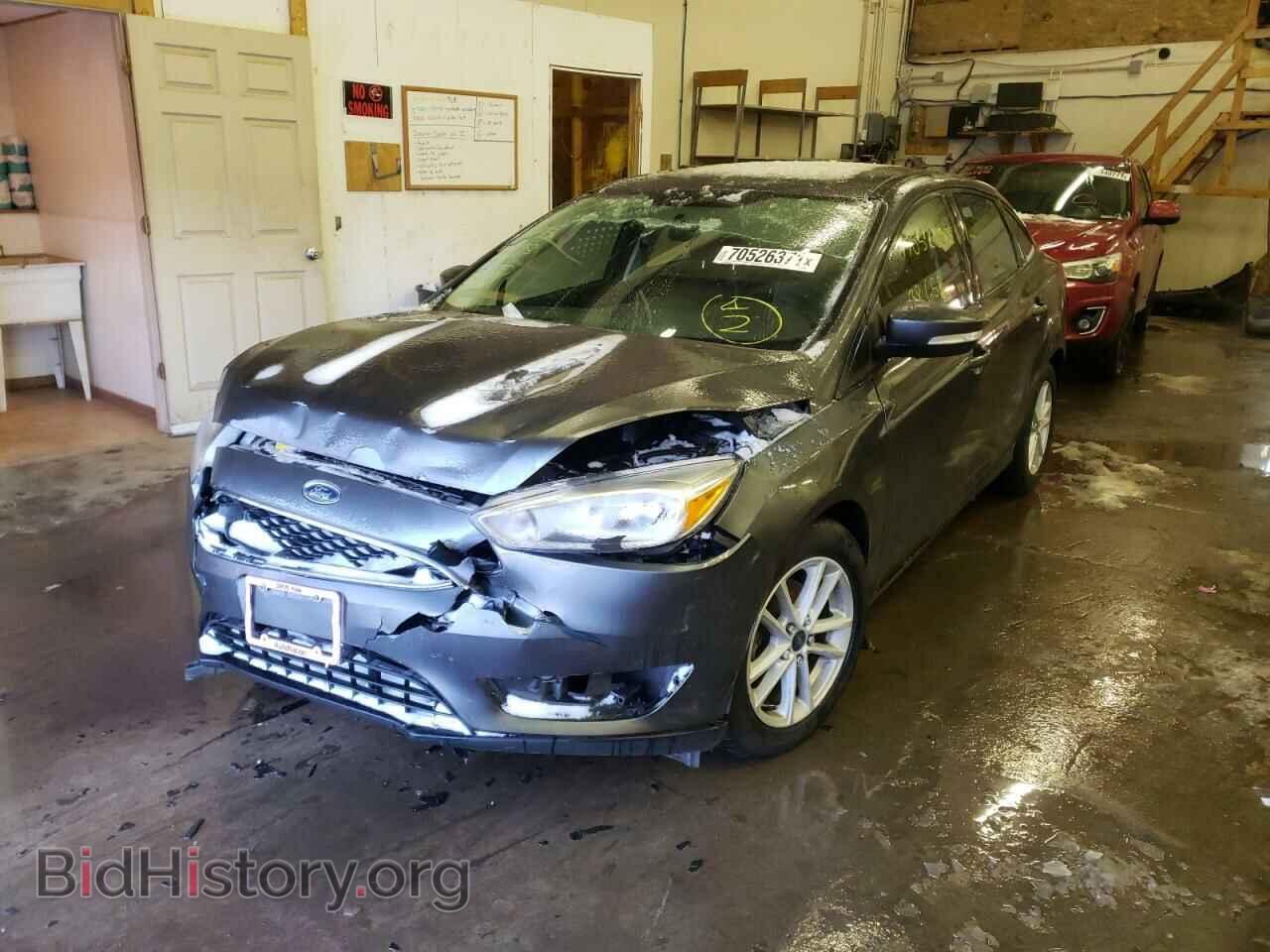 2017 FORD FOCUS - VIN: 1FADP3F24HL329095 - Фото 2