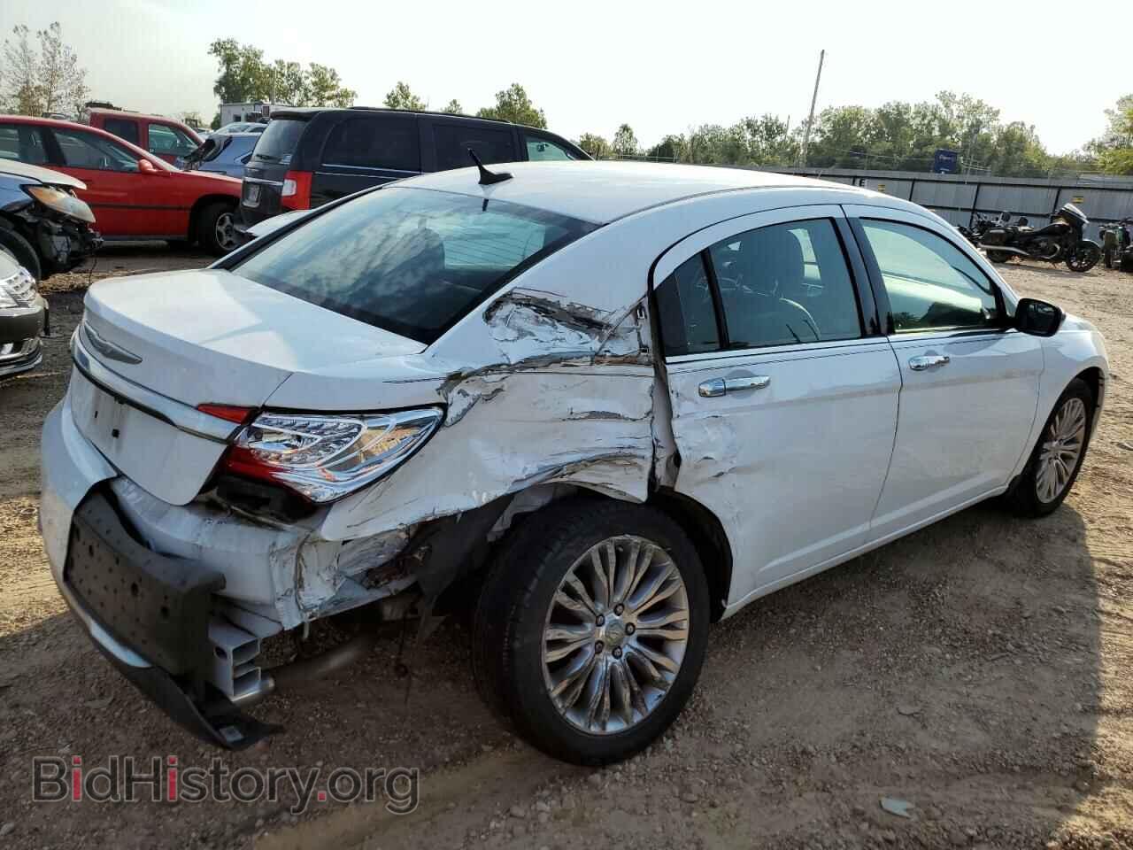 2013 CHRYSLER 200 - VIN: 1C3CCBCG2DN525793 - Photo 3