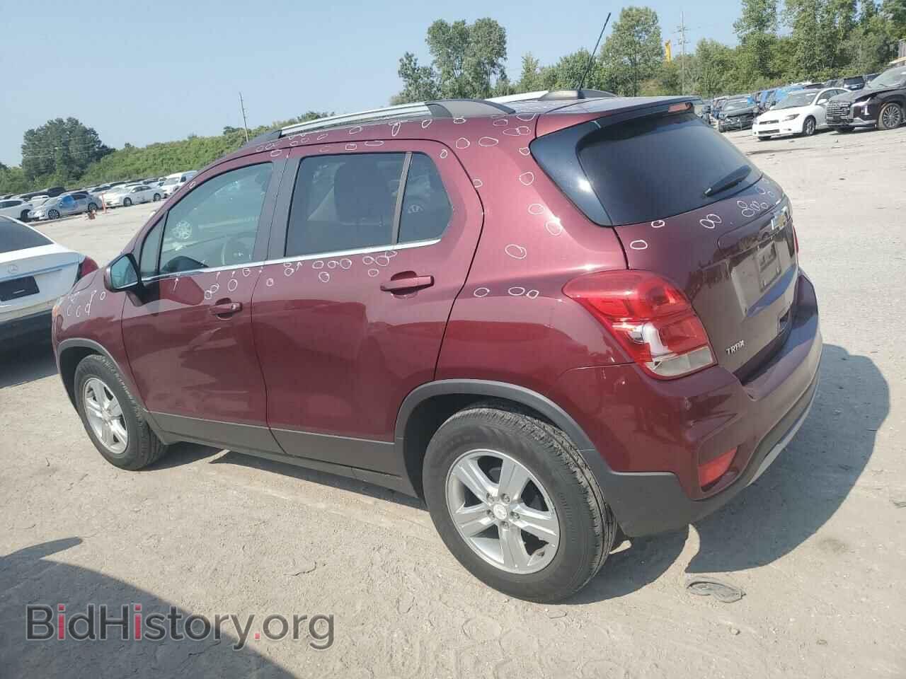 2017 CHEVROLET TRAX - VIN: 3GNCJLSB3HL265799 - Фото 2