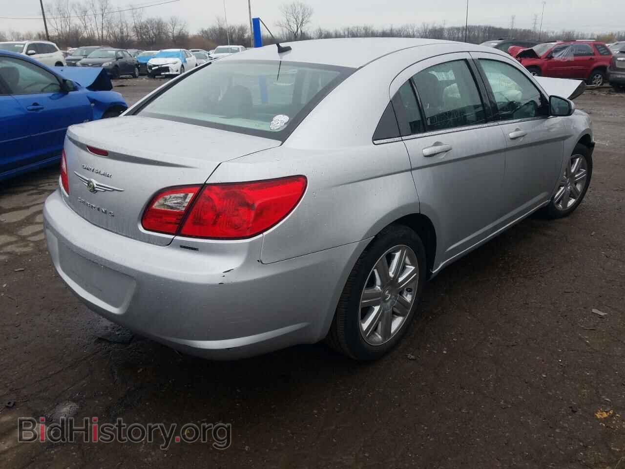 2010 CHRYSLER SEBRING - VIN: 1C3CC5FV4AN111373 - Фото 4