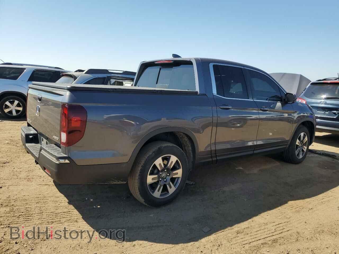 2019 HONDA RIDGELINE - VIN: 5FPYK3F55KB005630 - Фото 3