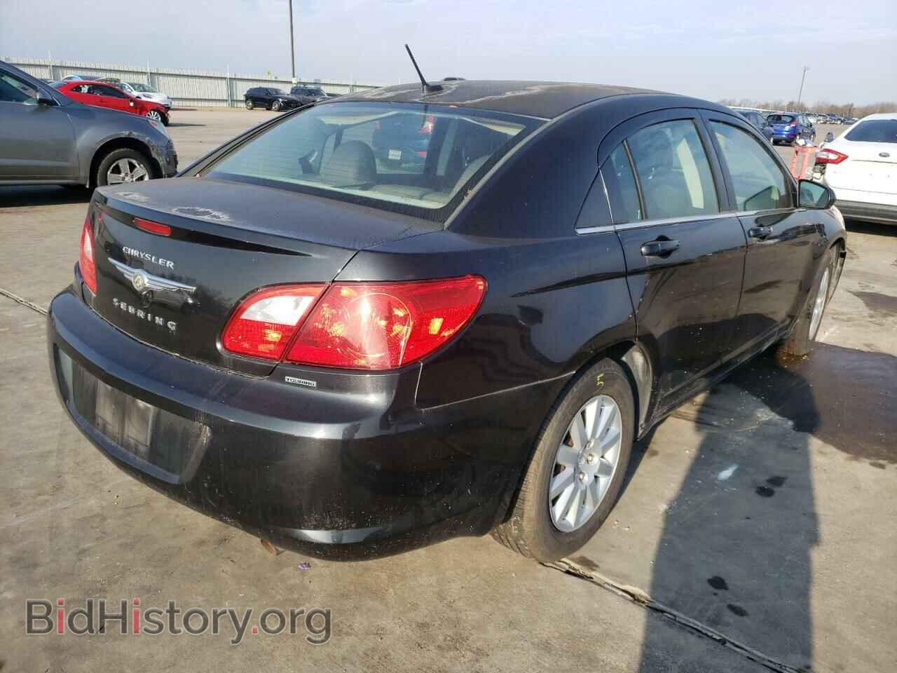 2010 CHRYSLER SEBRING - VIN: 1C3CC4FB6AN171039 - Фото 4