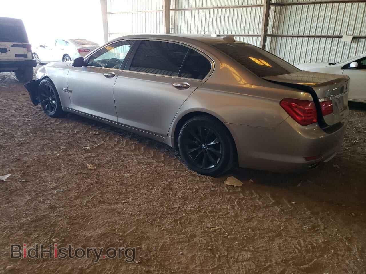 2012 BMW 7 SERIES - VIN: WBAKB4C50CC576530 - Фото 2