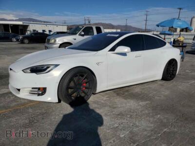 2016 Tesla MODEL S, белый — VIN 5YJSA1E43GF146640, Copart