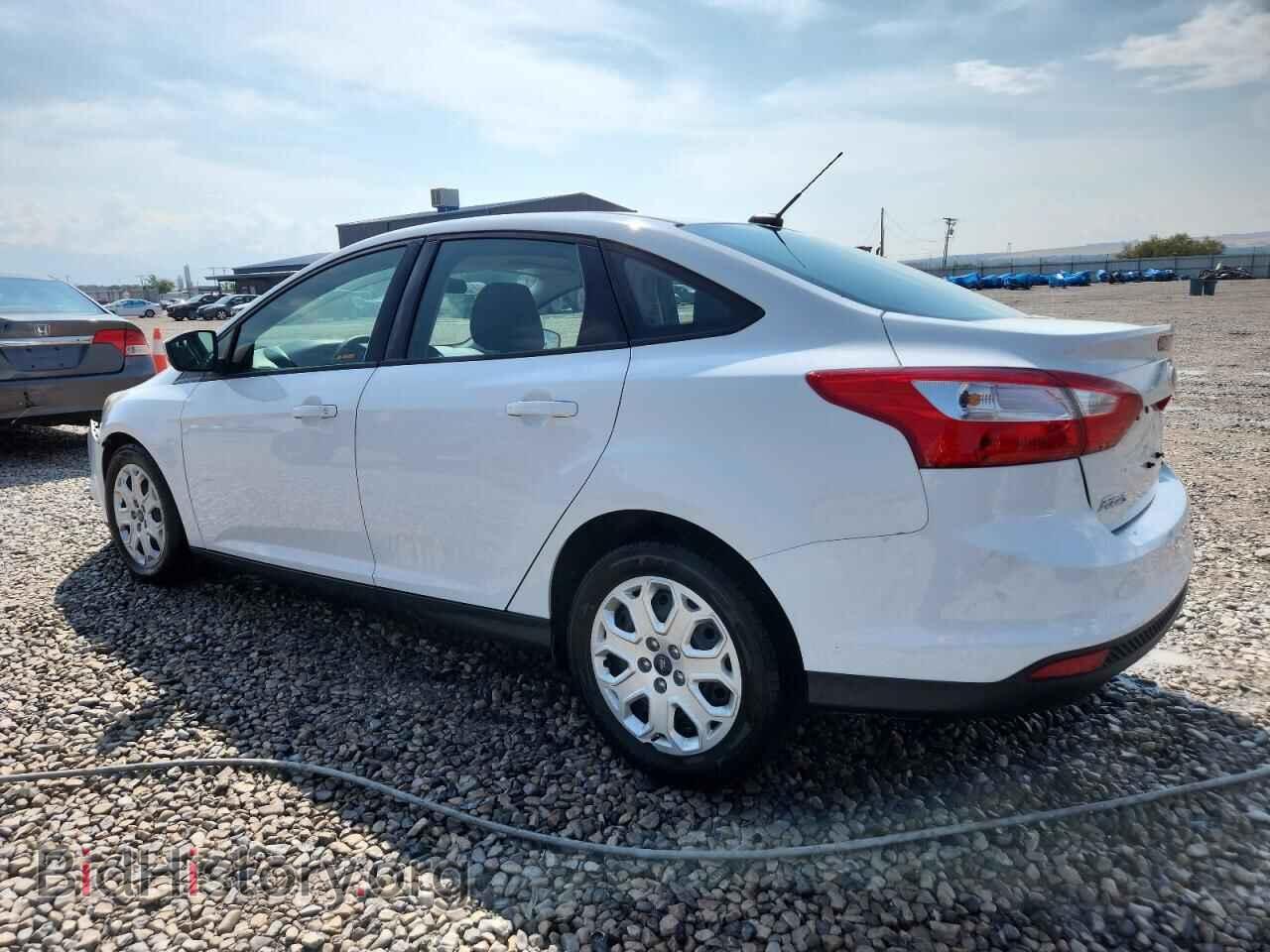2012 FORD FOCUS - VIN: 1FAHP3F23CL404461 - Фото 2
