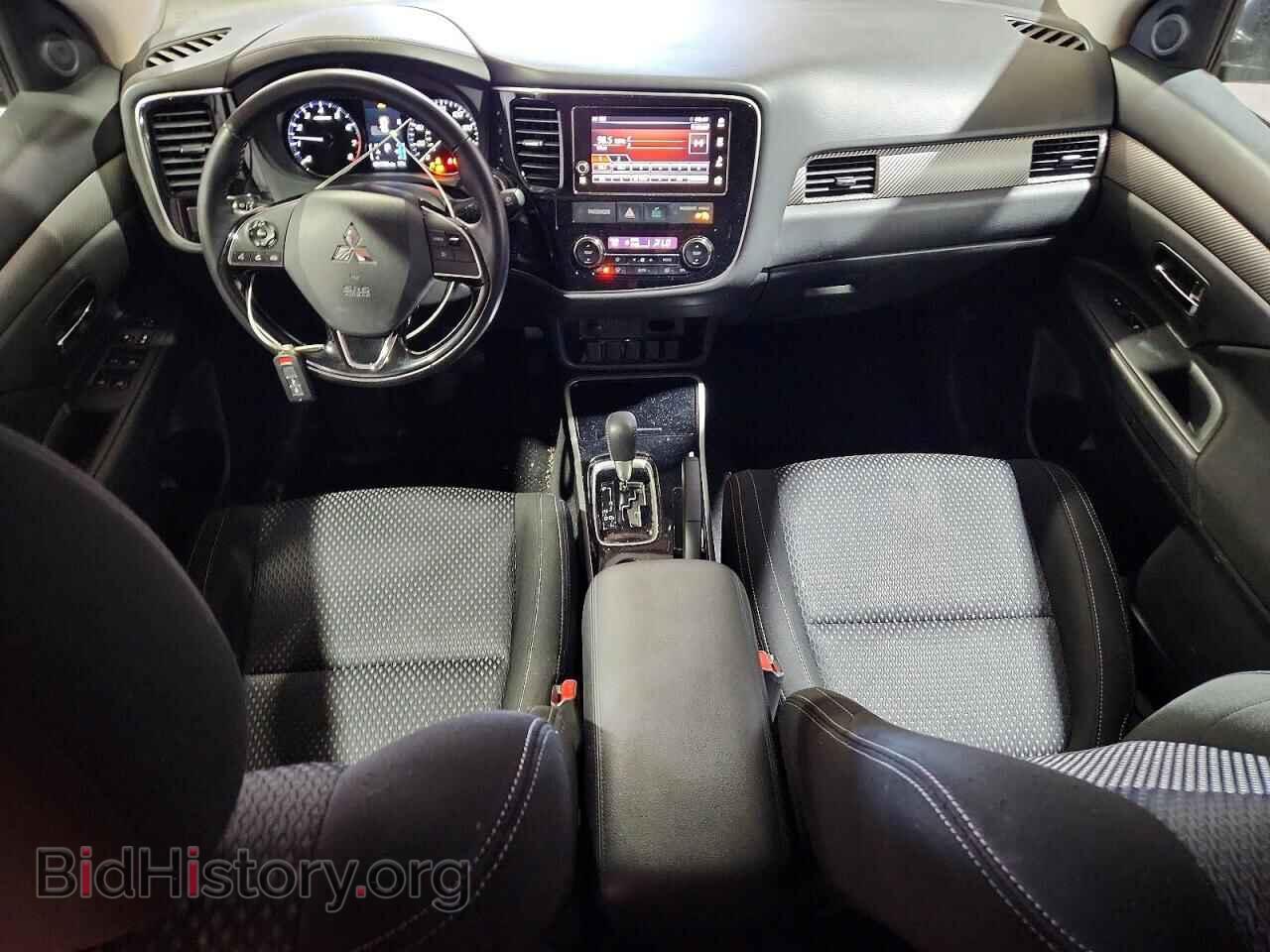 2018 MITSUBISHI OUTLANDER - VIN: JA4AD3A31JZ009333 - Фото 8
