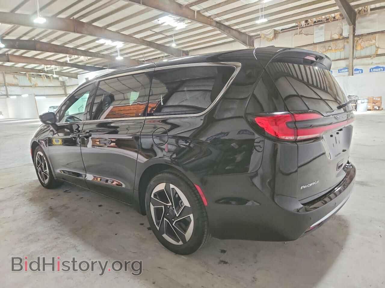2027 CHRYSLER PACIFICA - VIN: 2C4RC1GG1VR554328 - Photo 2