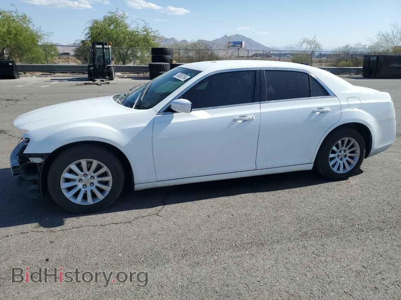 Фотография 2C3CCAAG3DH728178 - CHRYSLER 300 2013