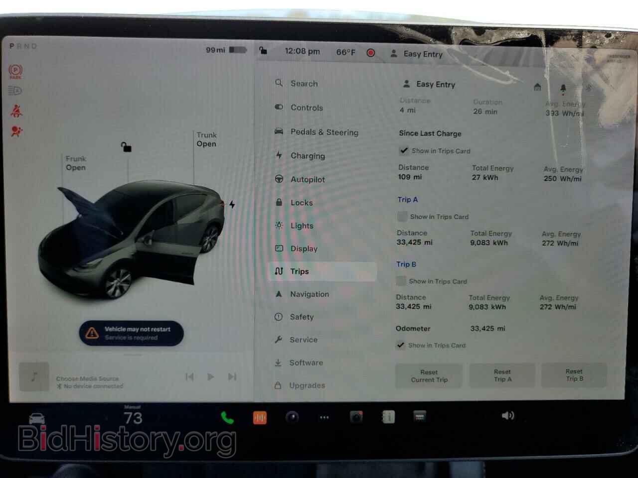 2022 TESLA MODEL Y - VIN: 7SAYGAEE9NF315321 - Photo 9