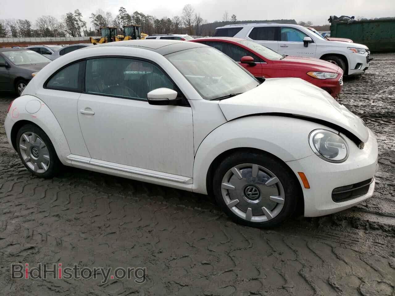 2013 VOLKSWAGEN BEETLE - VIN: 3VWJP7AT5DM674744 - Фото 4