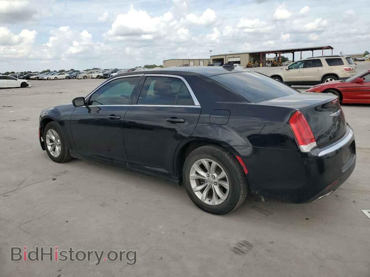 2018 CHRYSLER 300 - VIN: 2C3CCAAG5JH331857 - Фото 2