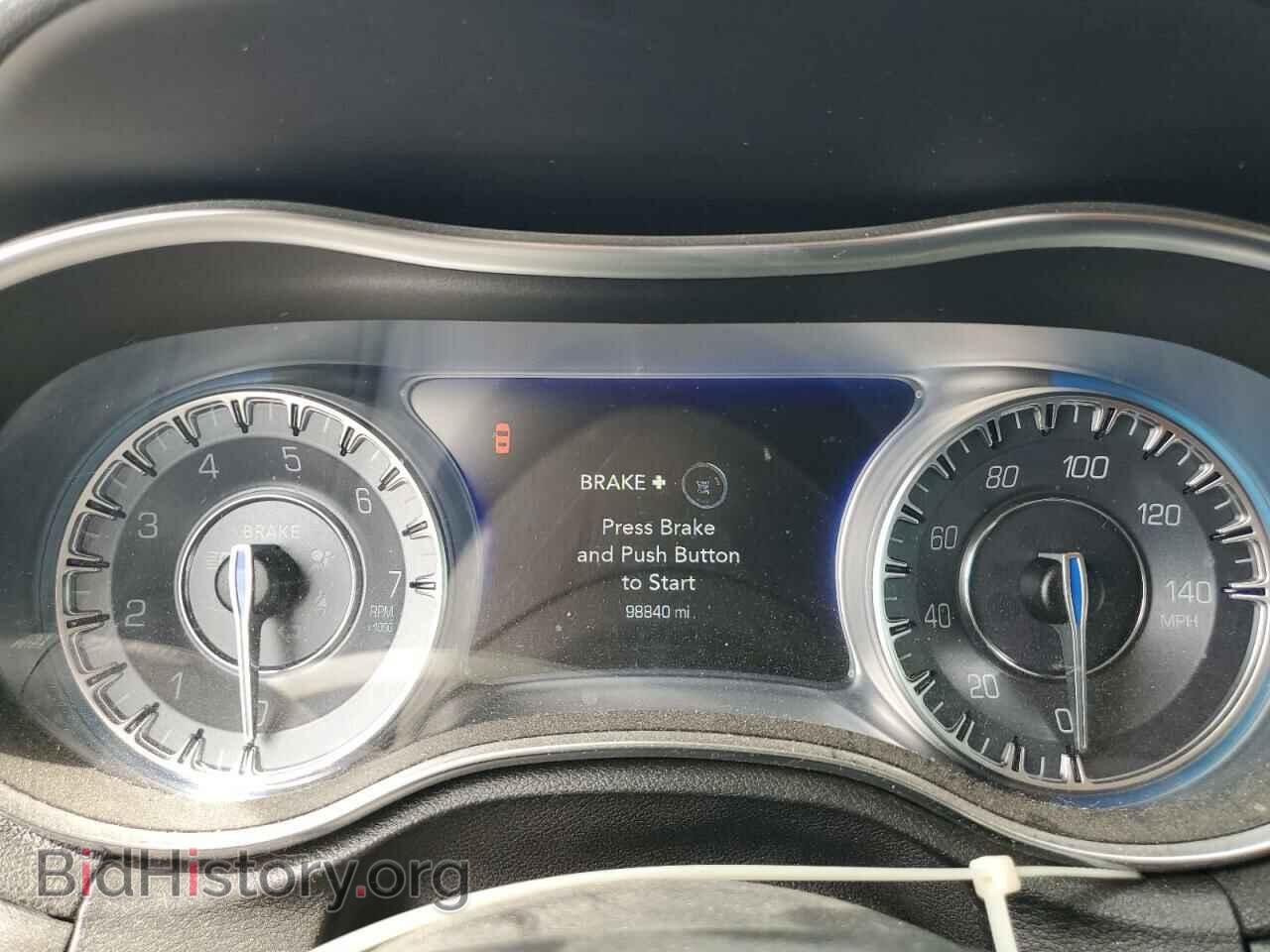 2018 CHRYSLER 300 - VIN: 2C3CCAAG5JH331857 - Фото 9