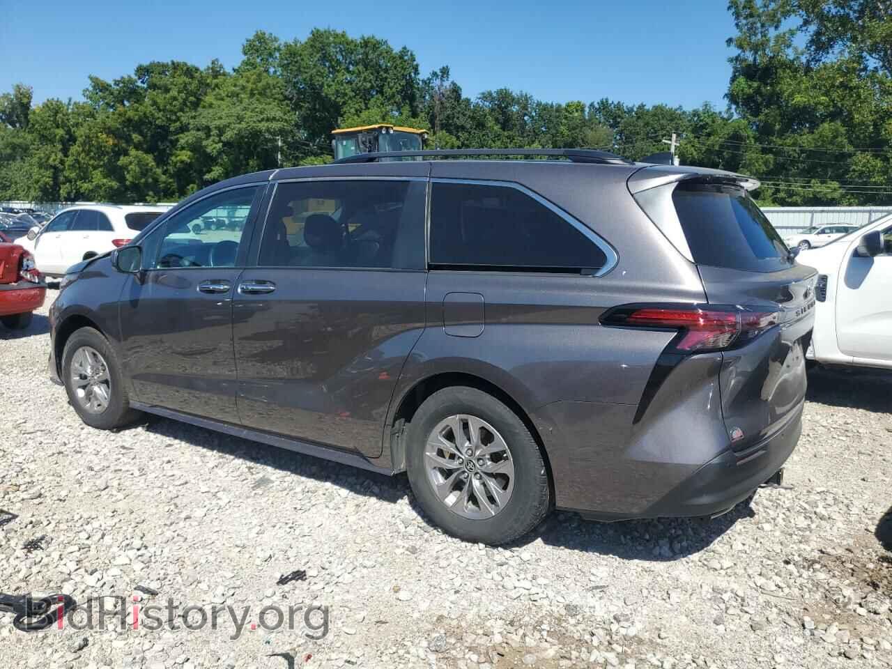 2022 TOYOTA All Models - VIN: 5TDYRKEC4NS128043 - Фото 2