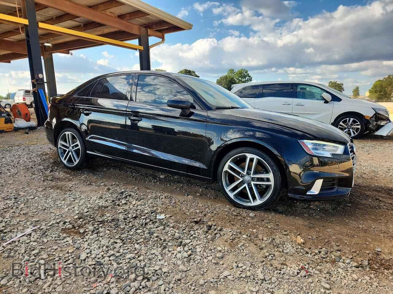 2018 AUDI A3 - VIN: WAUAUGFF8J1071128 - Photo 4