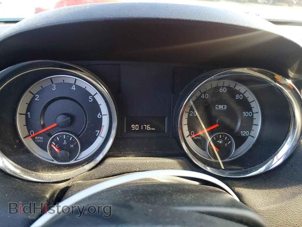 2014 Dodge CARAVAN (VIN 2C4RDGBG4ER372887) — photo 9 of 13