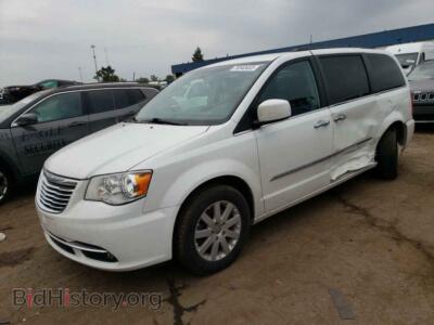 2016 Chrysler MINIVAN Town & COU, белый — VIN 2C4RC1BG8GR133040, Copart