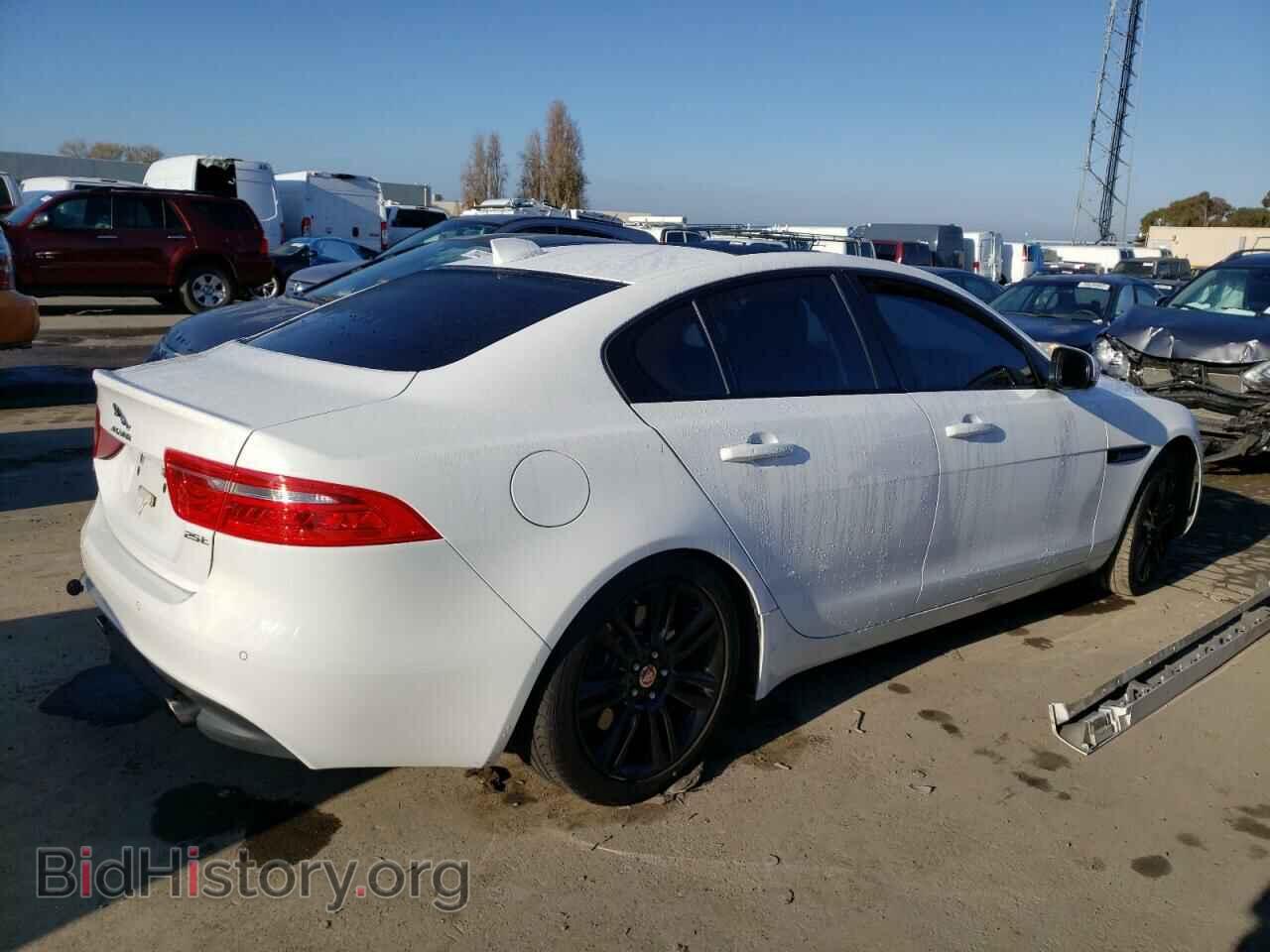 2017 JAGUAR XE - VIN: SAJAE4BG5HA964172 - Фото 3