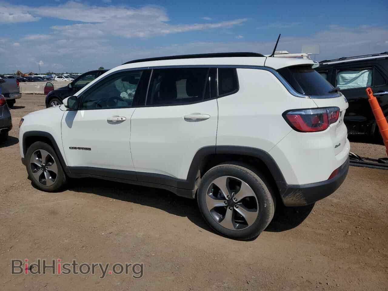 2018 JEEP COMPASS - VIN: 3C4NJDBB2JT256010 - Фото 2
