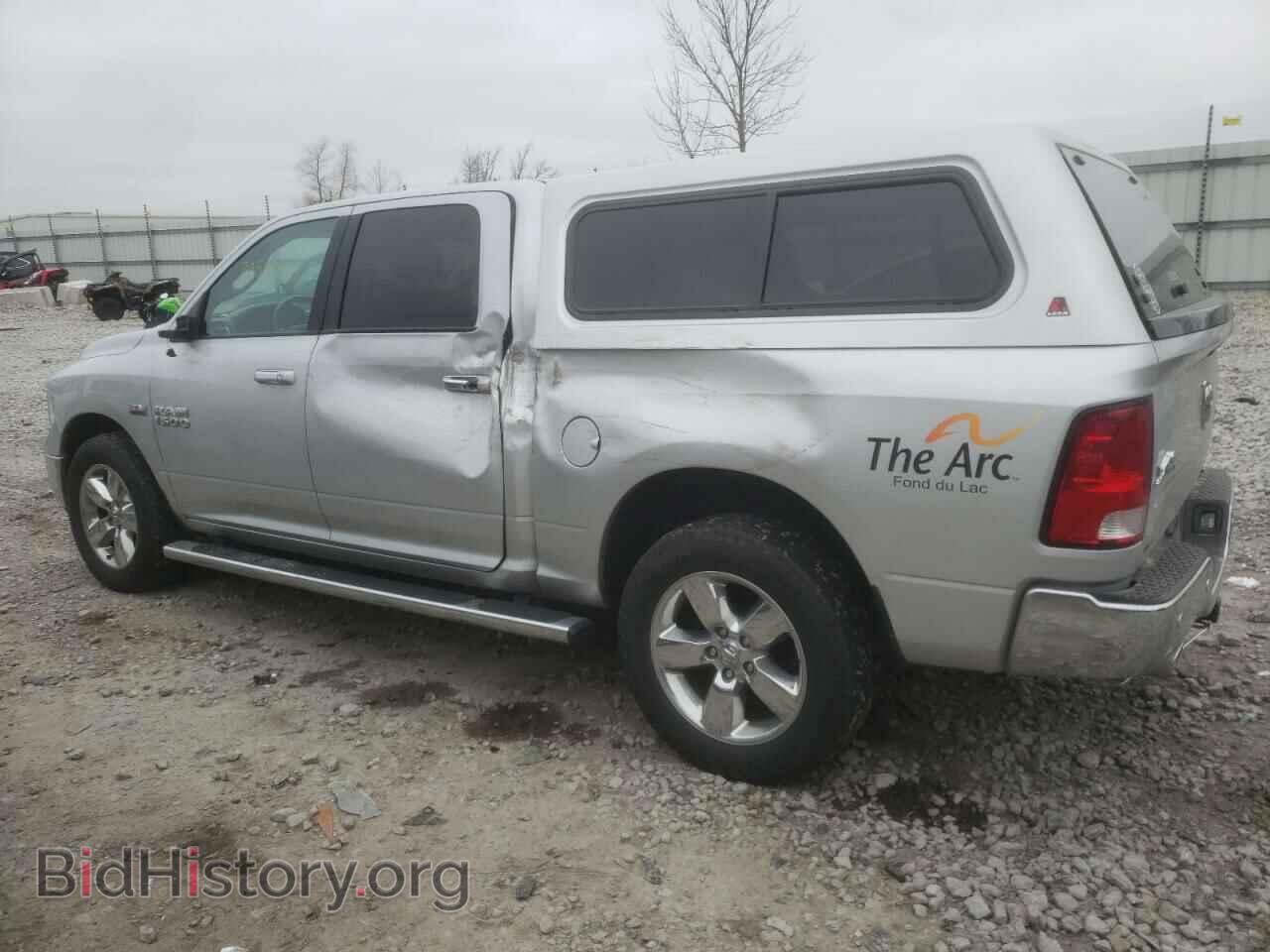 2017 RAM 1500 - VIN: 3C6RR7LT4HG784788 - Фото 2