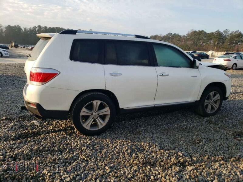 2013 Toyota HIGHLANDER (VIN 5TDYK3EH8DS128941) — photo 3 of 13