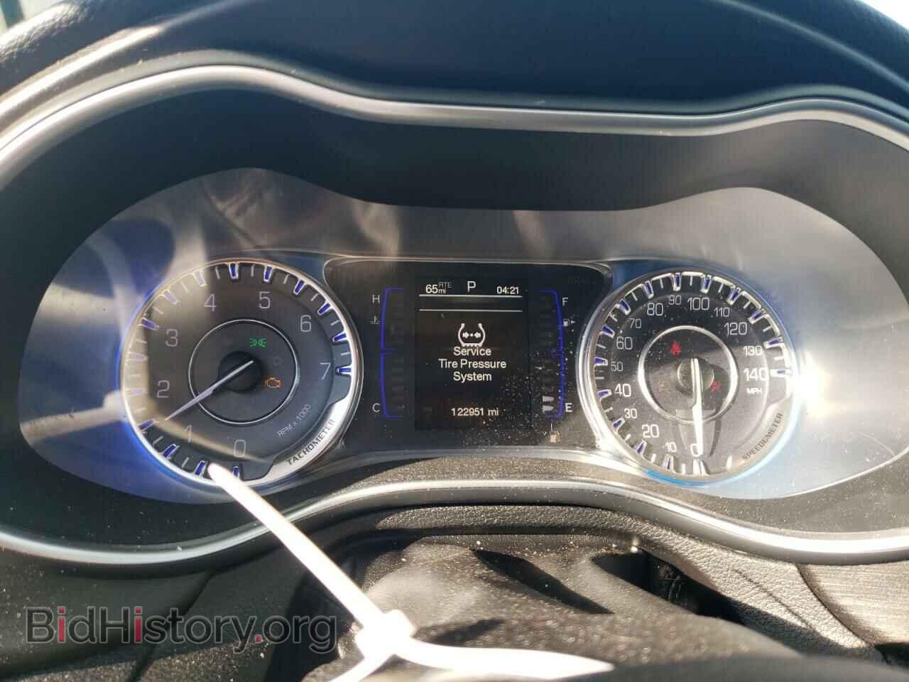 2015 CHRYSLER 200 - VIN: 1C3CCCAB3FN715280 - Фото 9
