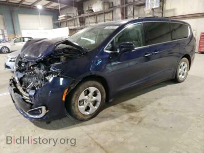 2018 Chrysler PACIFICA Pacifica H, blue — VIN 2C4RC1H75JR127016, Copart