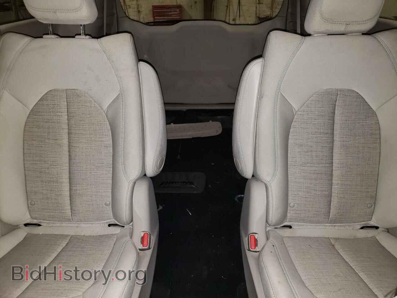 2018 CHRYSLER PACIFICA - VIN: 2C4RC1H75JR127016 - Photo 10