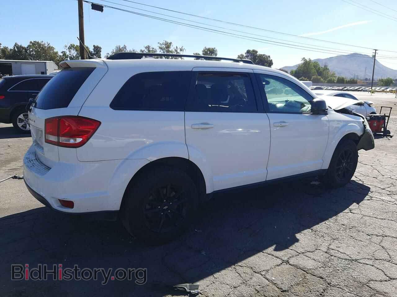2019 DODGE JOURNEY - VIN: 3C4PDCBB2KT773755 - Фото 3