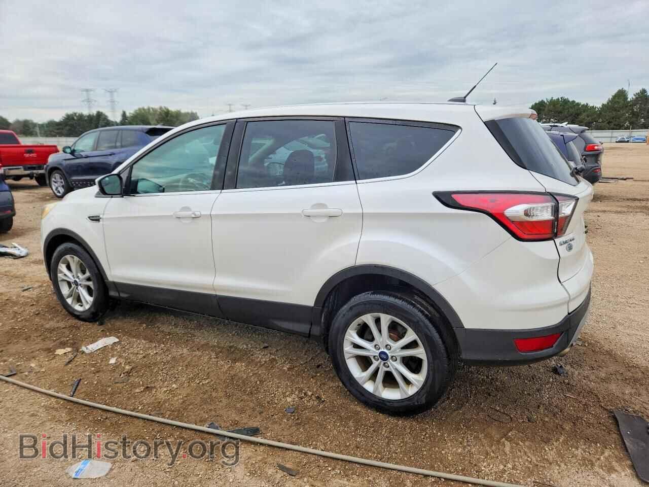 2017 FORD ESCAPE - VIN: 1FMCU0GD8HUF03527 - Фото 2