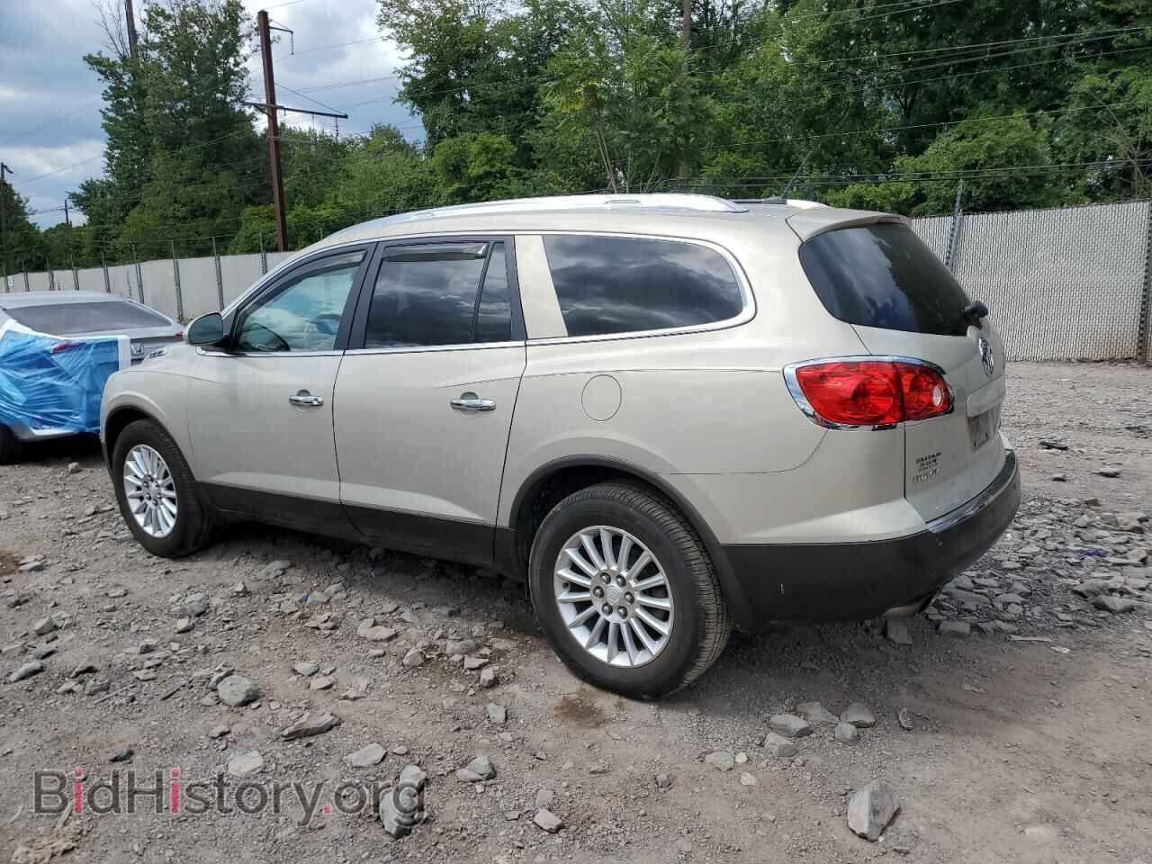 2011 BUICK ENCLAVE - VIN: 5GAKRBED8BJ207076 - Фото 2