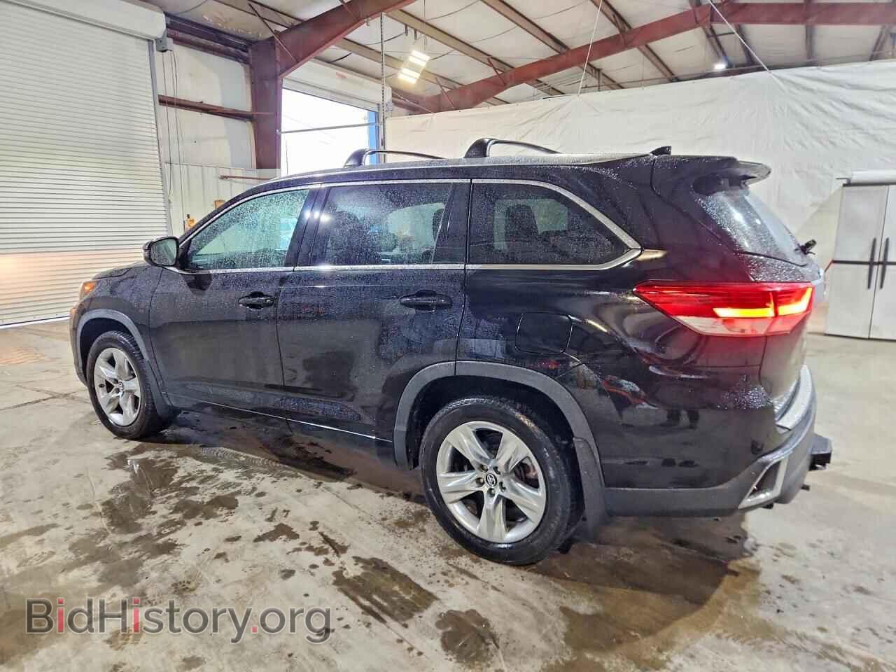 2019 TOYOTA HIGHLANDER - VIN: 5TDDZRFH0KS972741 - Фото 2