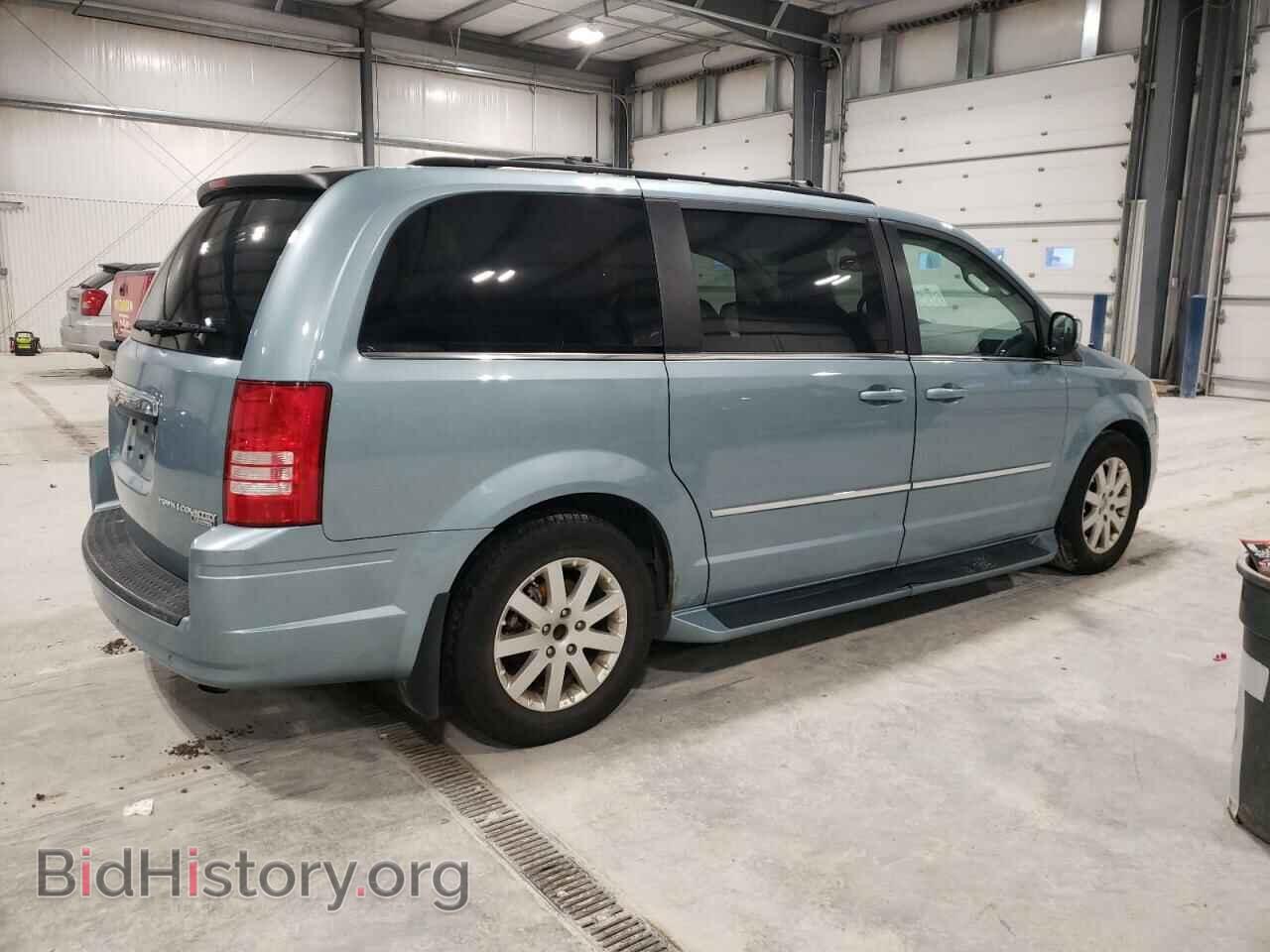 2010 CHRYSLER MINIVAN - VIN: 2A4RR8DX6AR361320 - Фото 3