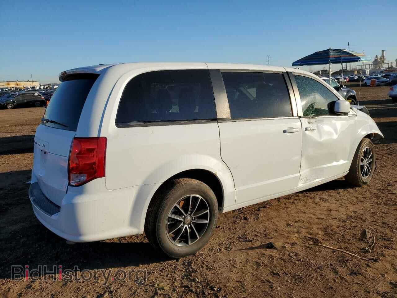 2018 DODGE CARAVAN - VIN: 2C4RDGBG1JR184340 - Фото 3