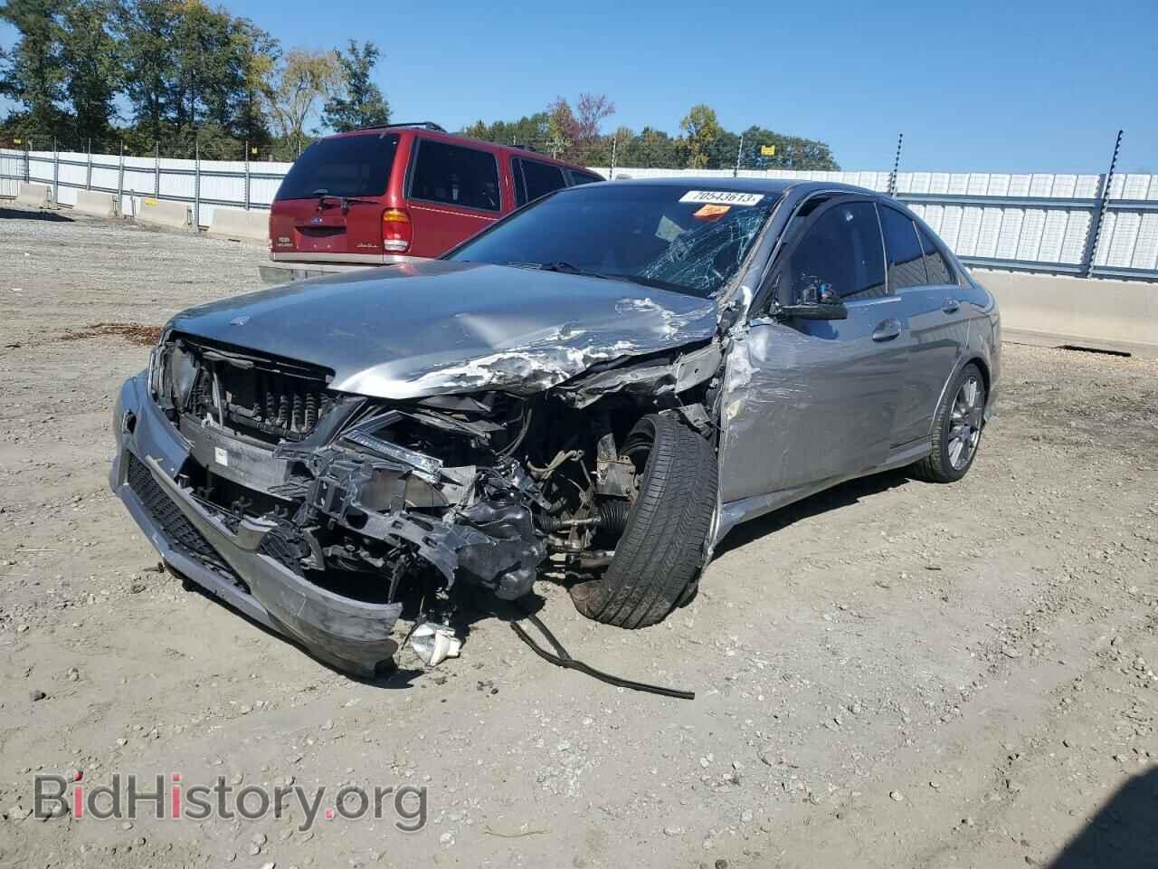 Photo WDDGF8BB4CA645538 - MERCEDES-BENZ C-CLASS 2012