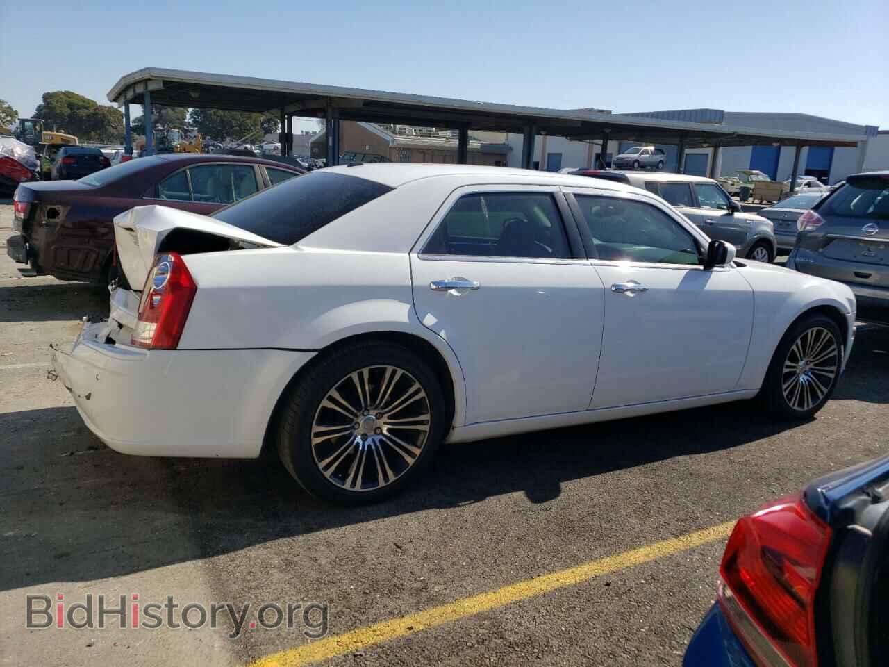 2010 CHRYSLER 300 - VIN: 2C3CA9CTXAH255762 - Фото 3