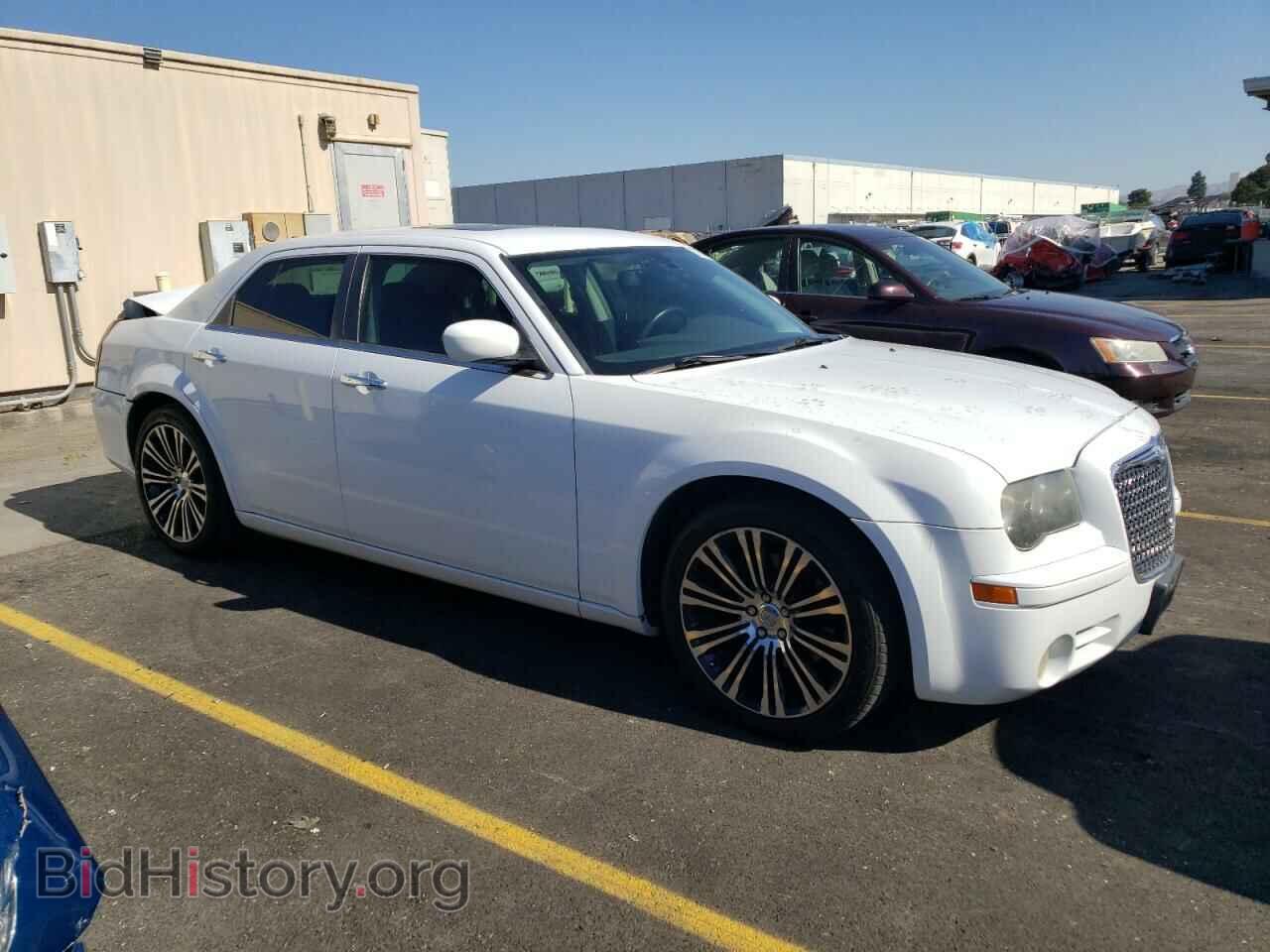2010 CHRYSLER 300 - VIN: 2C3CA9CTXAH255762 - Фото 4