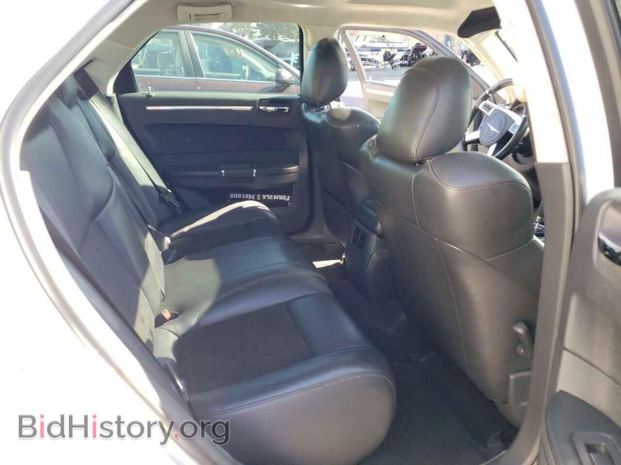 2010 CHRYSLER 300 - VIN: 2C3CA9CTXAH255762 - Фото 10