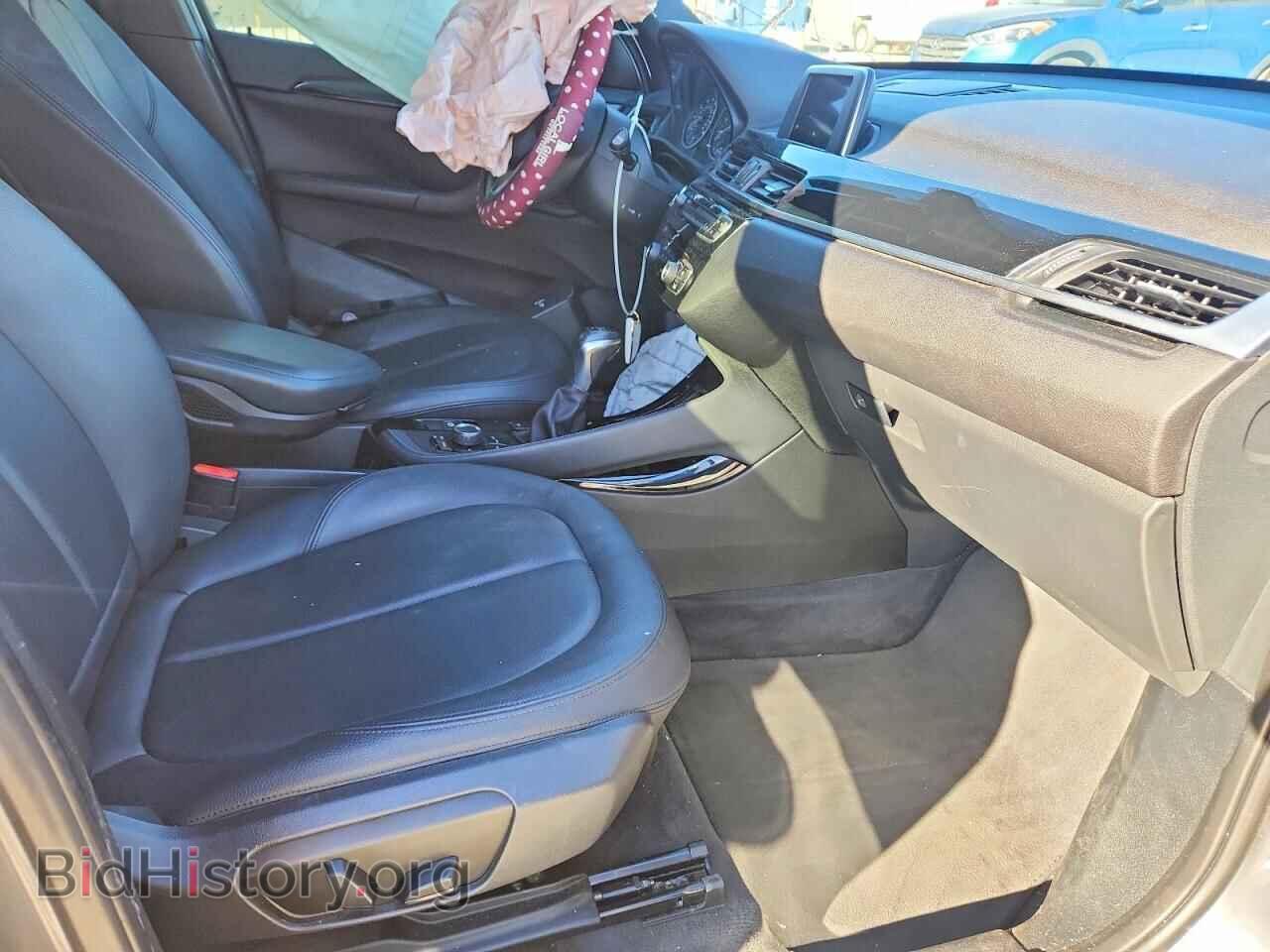 2016 BMW X1 - VIN: WBXHT3C33GP886305 - Фото 7
