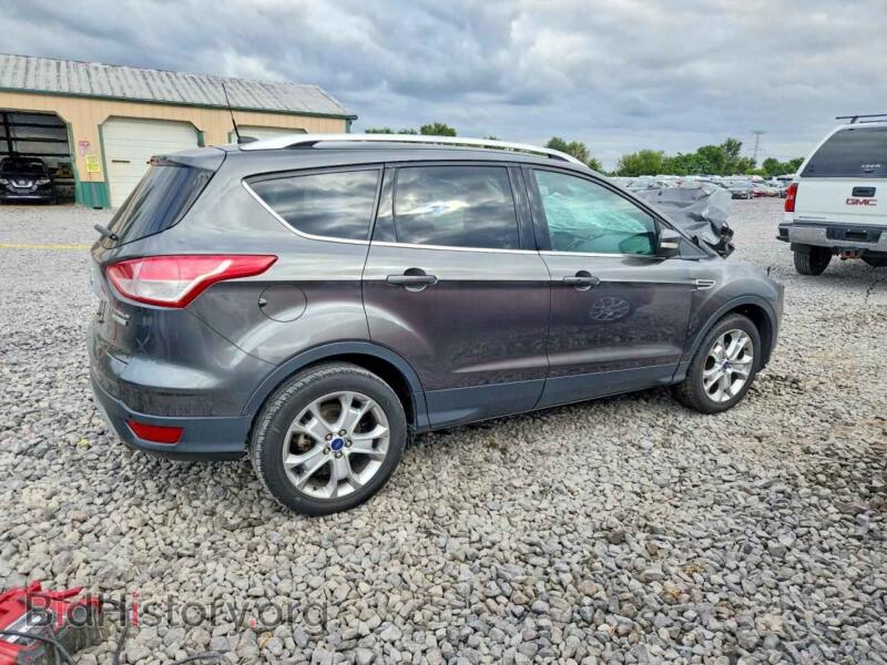 2016 Ford ESCAPE (VIN 1FMCU0JX2GUA73463) — фото 3 из 13