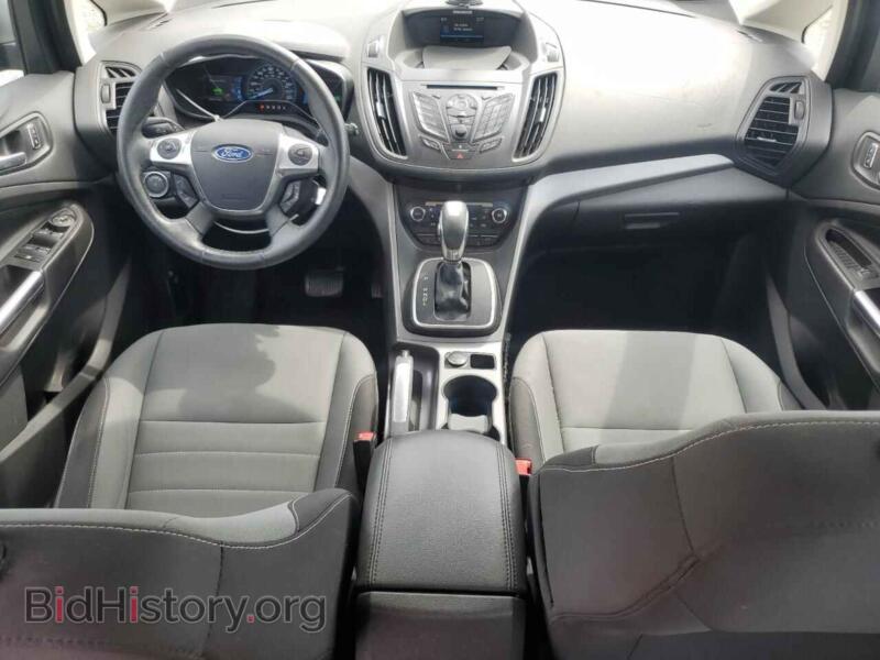 2016 Ford CMAX (VIN 1FADP5AUXGL106059) — photo 8 of 13