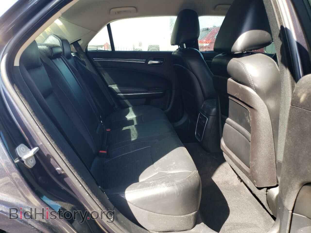 2016 CHRYSLER 300 - VIN: 2C3CCAAG7GH134911 - Фото 10