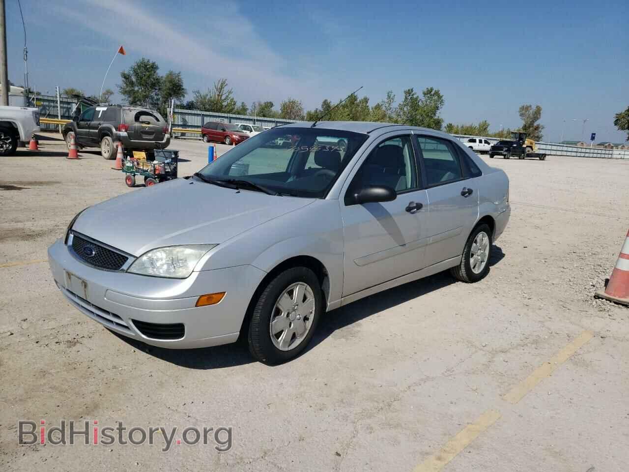 Фотография 1FAHP34N27W255560 - FORD FOCUS 2007
