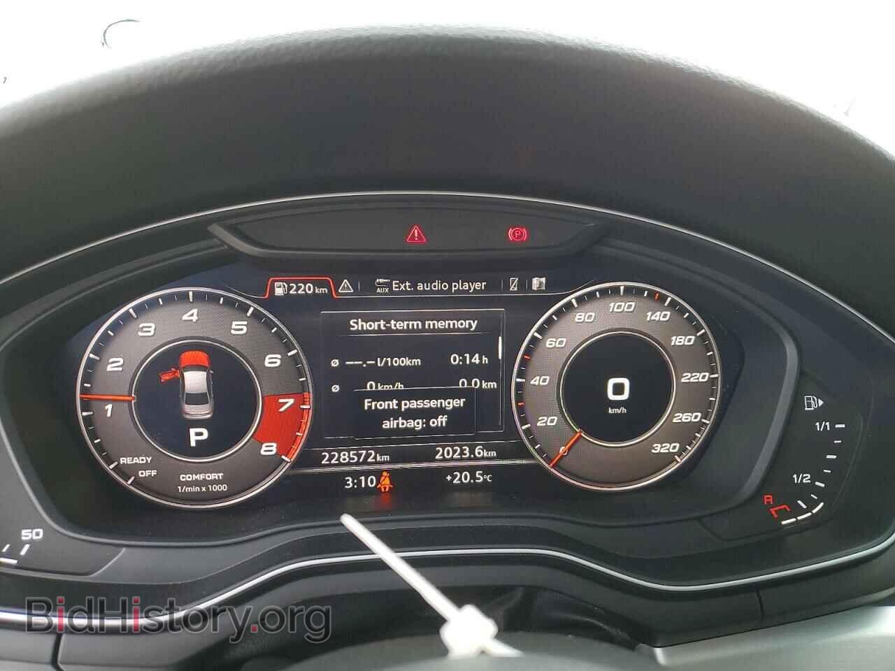 2017 AUDI A4 - VIN: WAUFNAF46HA169700 - Фото 9