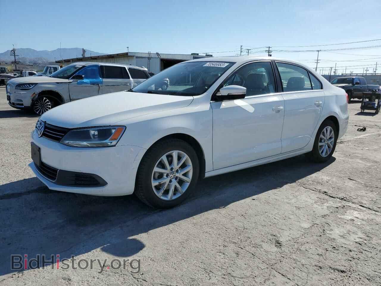 Фотография 3VWDP7AJ4DM279367 - VOLKSWAGEN JETTA 2013