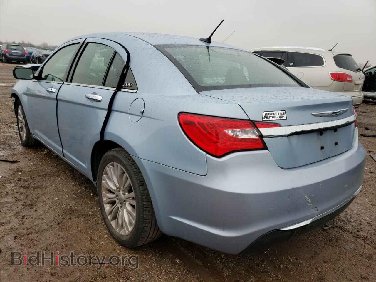 2013 CHRYSLER 200 - VIN: 1C3CCBCGXDN743707 - Фото 2