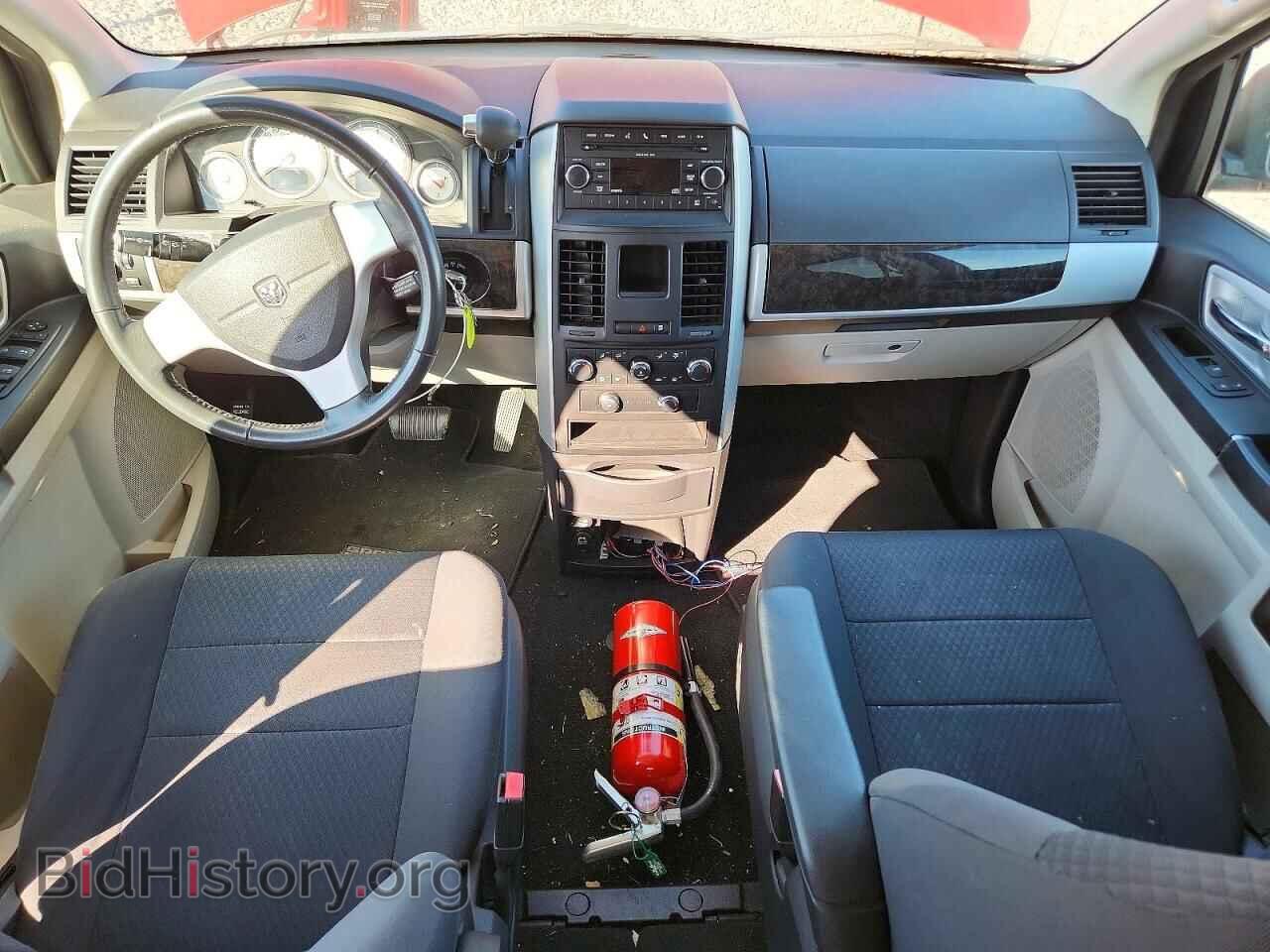 2010 DODGE CARAVAN - VIN: 2D4RN5D11AR247689 - Фото 8