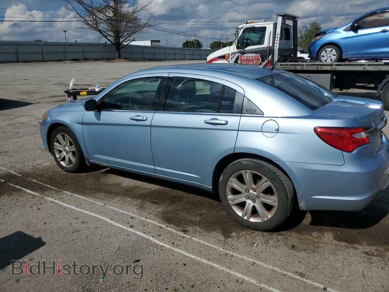 2012 CHRYSLER 200 - VIN: 1C3CCBBBXCN300770 - Фото 2