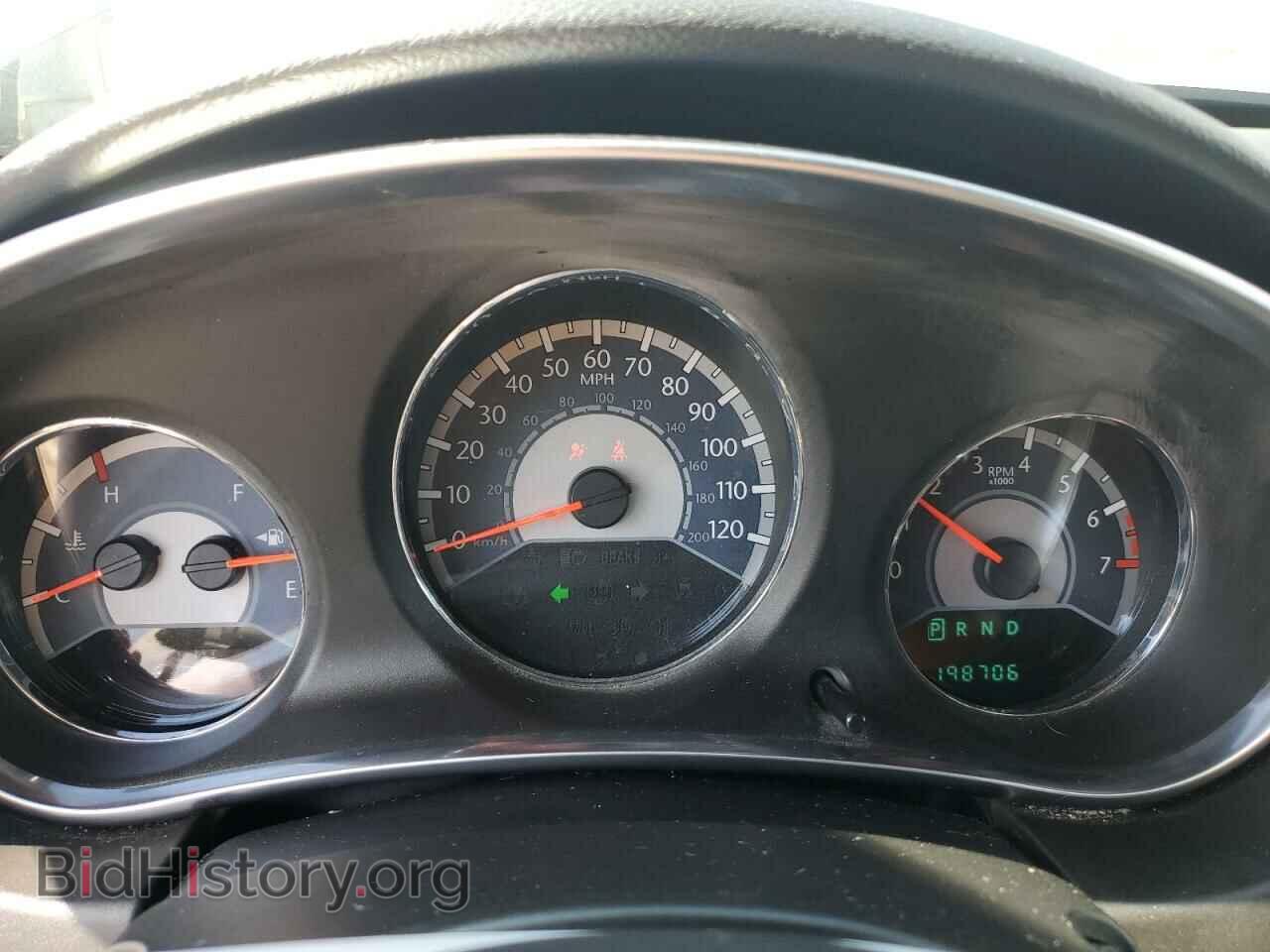 2012 CHRYSLER 200 - VIN: 1C3CCBBBXCN300770 - Фото 9