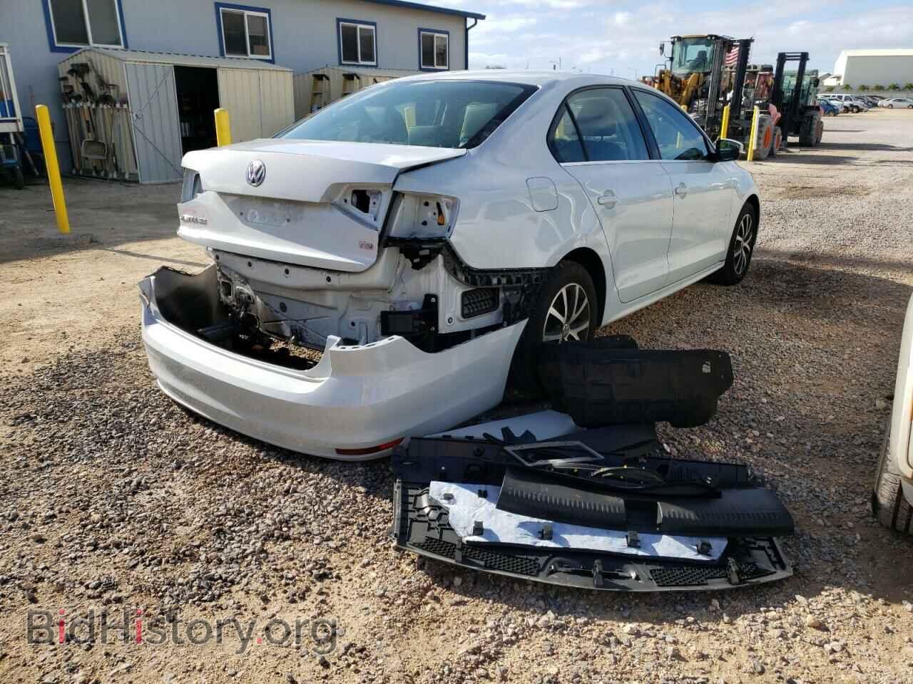 2017 VOLKSWAGEN JETTA - VIN: 3VWDB7AJ2HM302357 - Фото 4